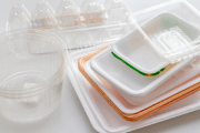 プラスチック成形加工業(真空成形)
